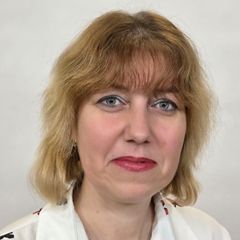 Есакова Марина